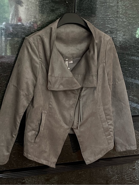 H&M Jackets & Blazers - H&M Gray Faux Suede Asymmetrical Zip Jacket-Retro Boho Inspired